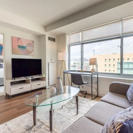 Luxury Apt Near Charles River